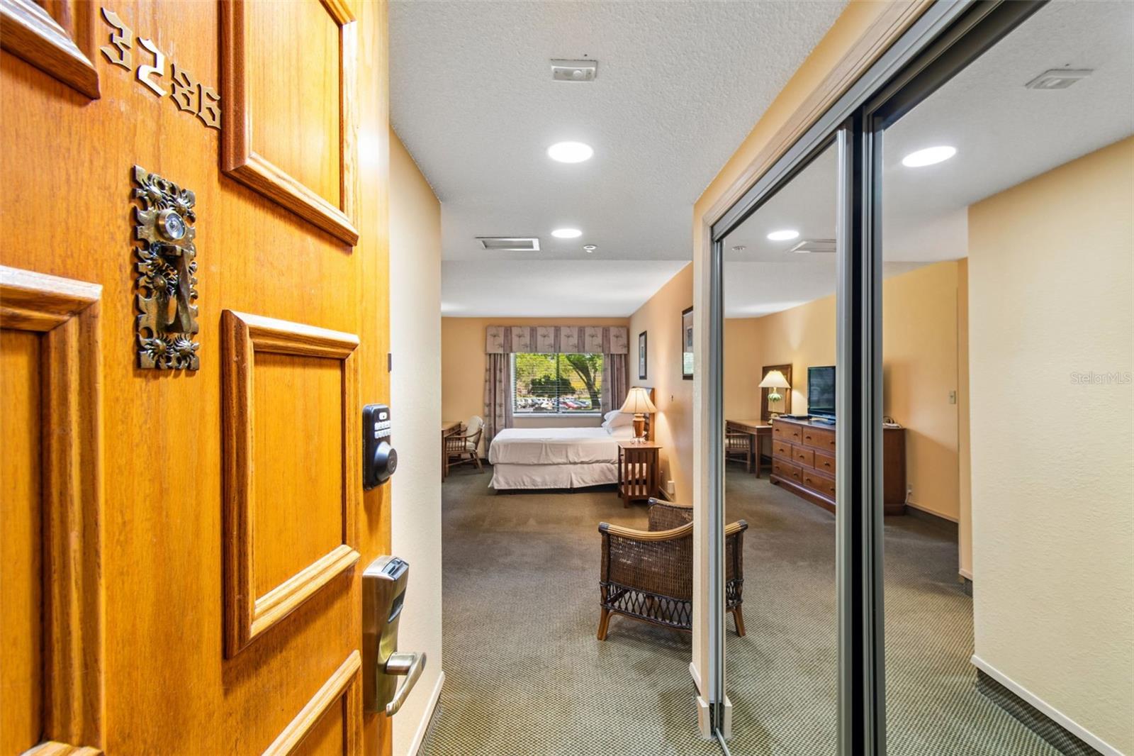Condominium at 36750 US HIGHWAY 19 N #22208, PALM HARBOR, photo 33 of 72