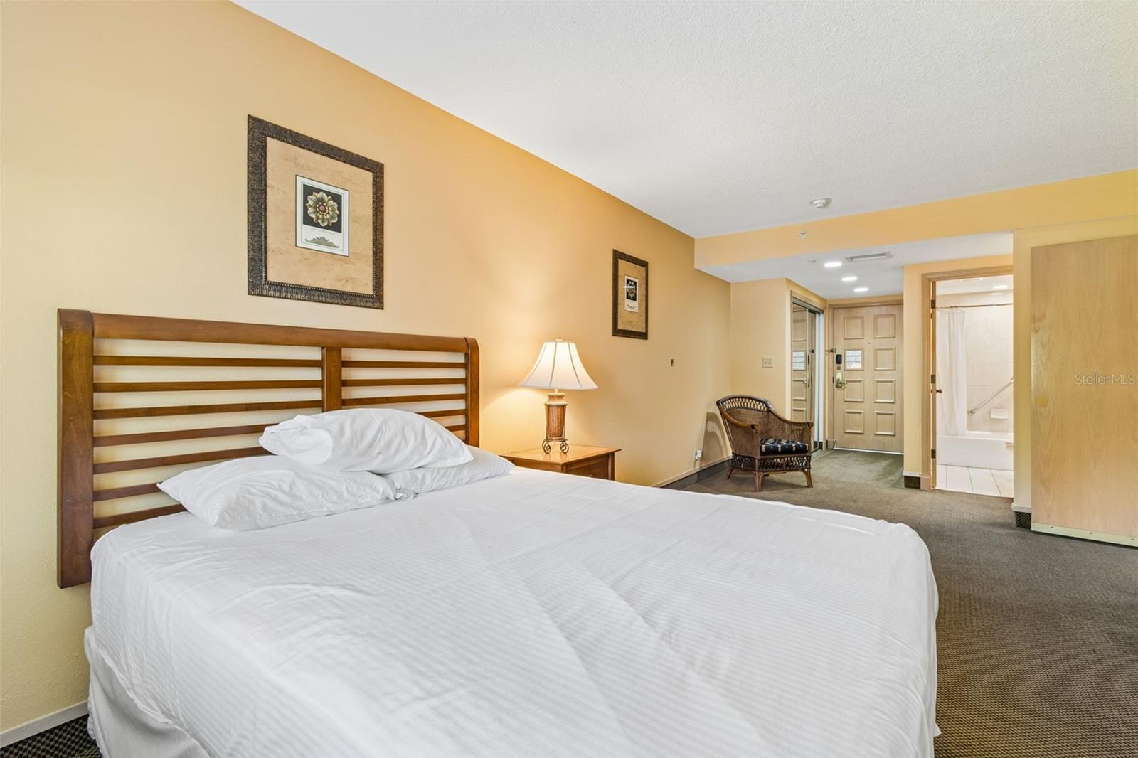 Condominium at 36750 US HIGHWAY 19 N #22208, PALM HARBOR, photo 37 of 72