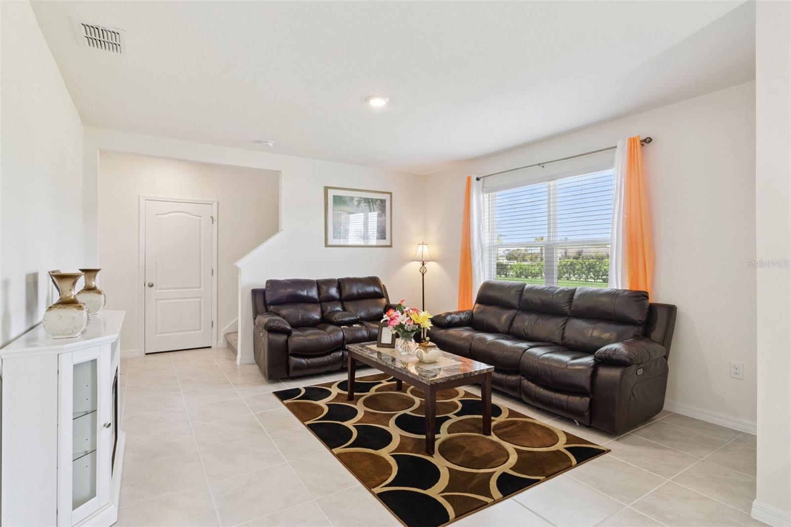 Single Family Residence at 1114 BRIMSTONE CIR, WINTER HAVEN, photo 7 of 47