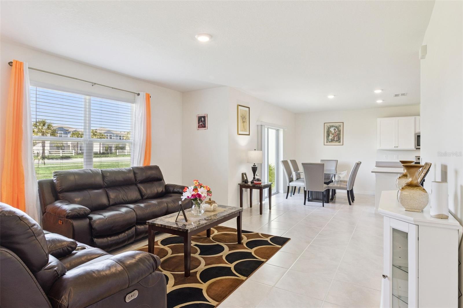 Single Family Residence at 1114 BRIMSTONE CIR, WINTER HAVEN, photo 8 of 47