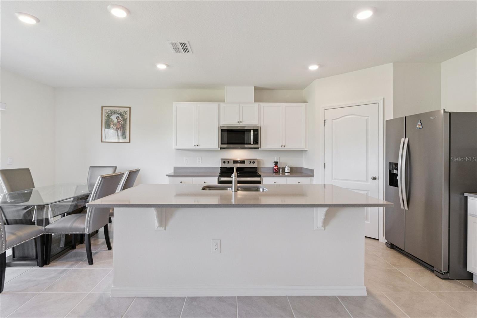 Single Family Residence at 1114 BRIMSTONE CIR, WINTER HAVEN, photo 16 of 47