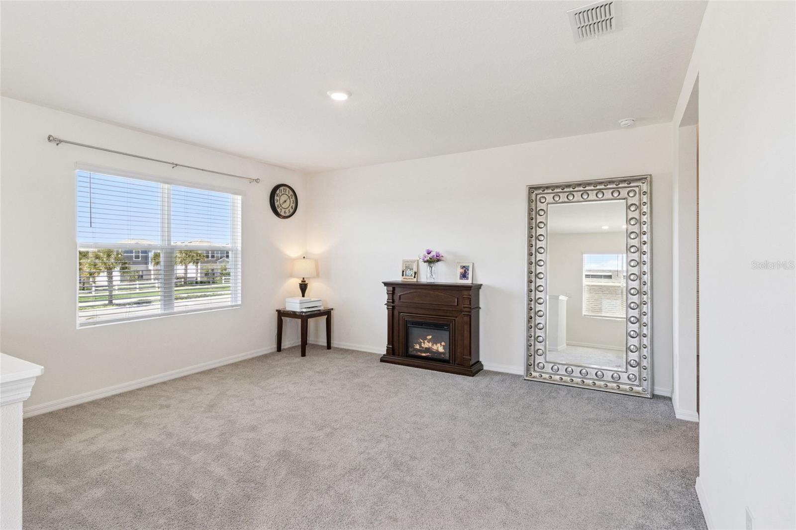 Single Family Residence at 1114 BRIMSTONE CIR, WINTER HAVEN, photo 19 of 47