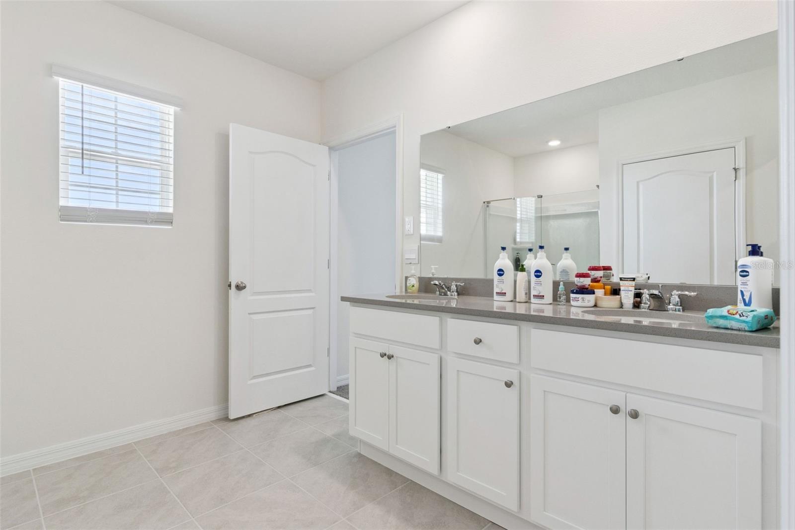 Single Family Residence at 1114 BRIMSTONE CIR, WINTER HAVEN, photo 32 of 47