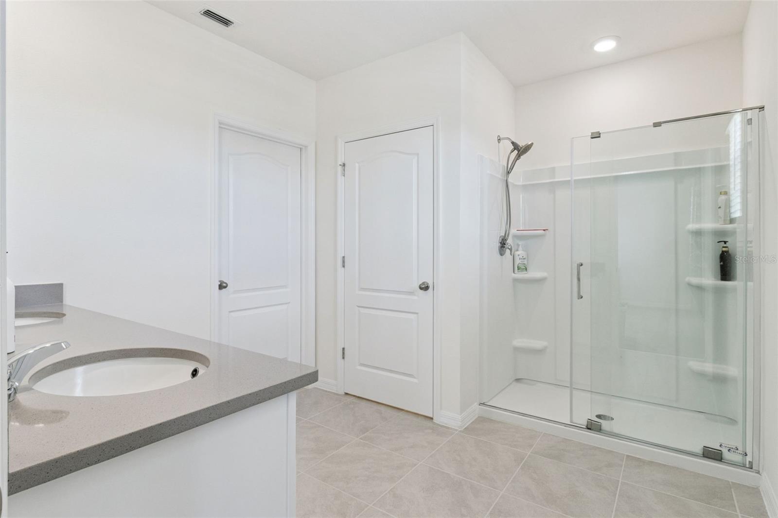 Single Family Residence at 1114 BRIMSTONE CIR, WINTER HAVEN, photo 36 of 47
