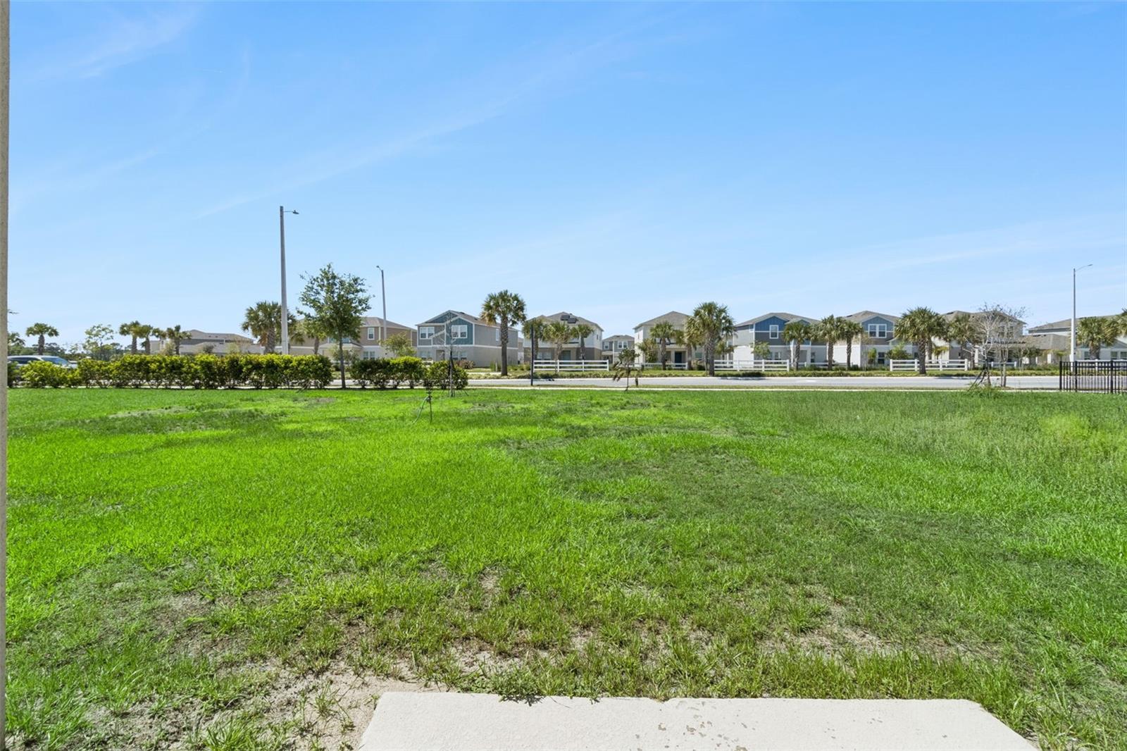 Single Family Residence at 1114 BRIMSTONE CIR, WINTER HAVEN, photo 38 of 47