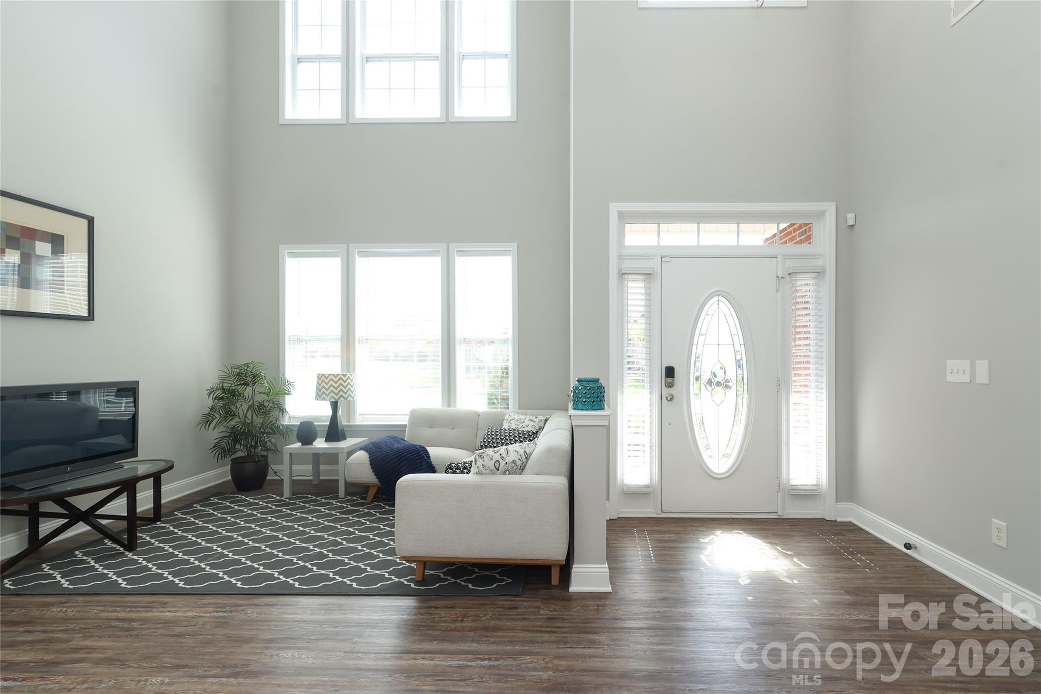 Single Family Residence at 1026 Peridot Drive, Fort Mill, photo 9 of 48