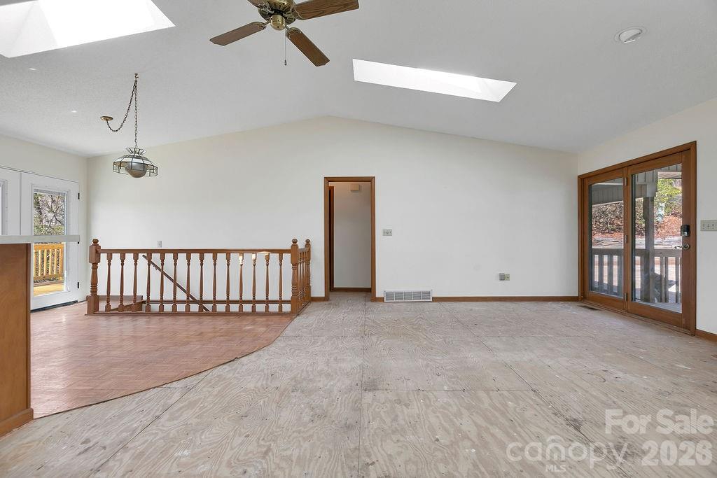 Single Family Residence at 416 Kanasgowa Drive, Brevard, photo 19 of 33