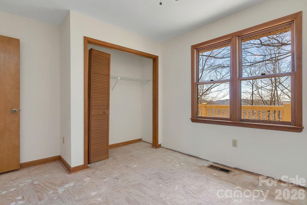 Single Family Residence at 416 Kanasgowa Drive, Brevard, photo 23 of 33
