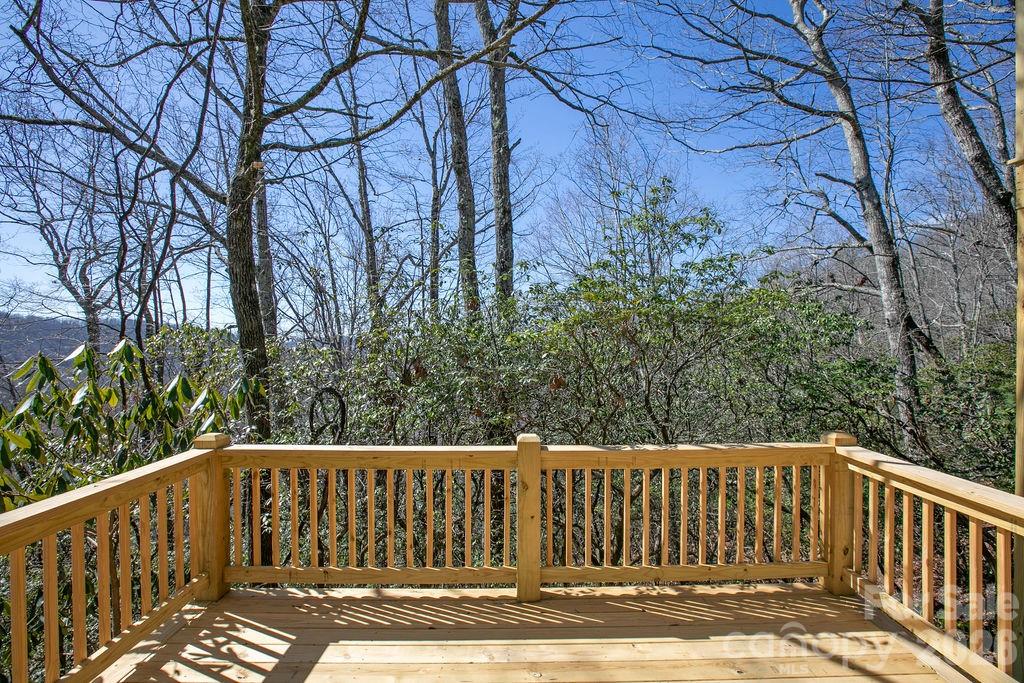 Single Family Residence at 416 Kanasgowa Drive, Brevard, photo 28 of 33