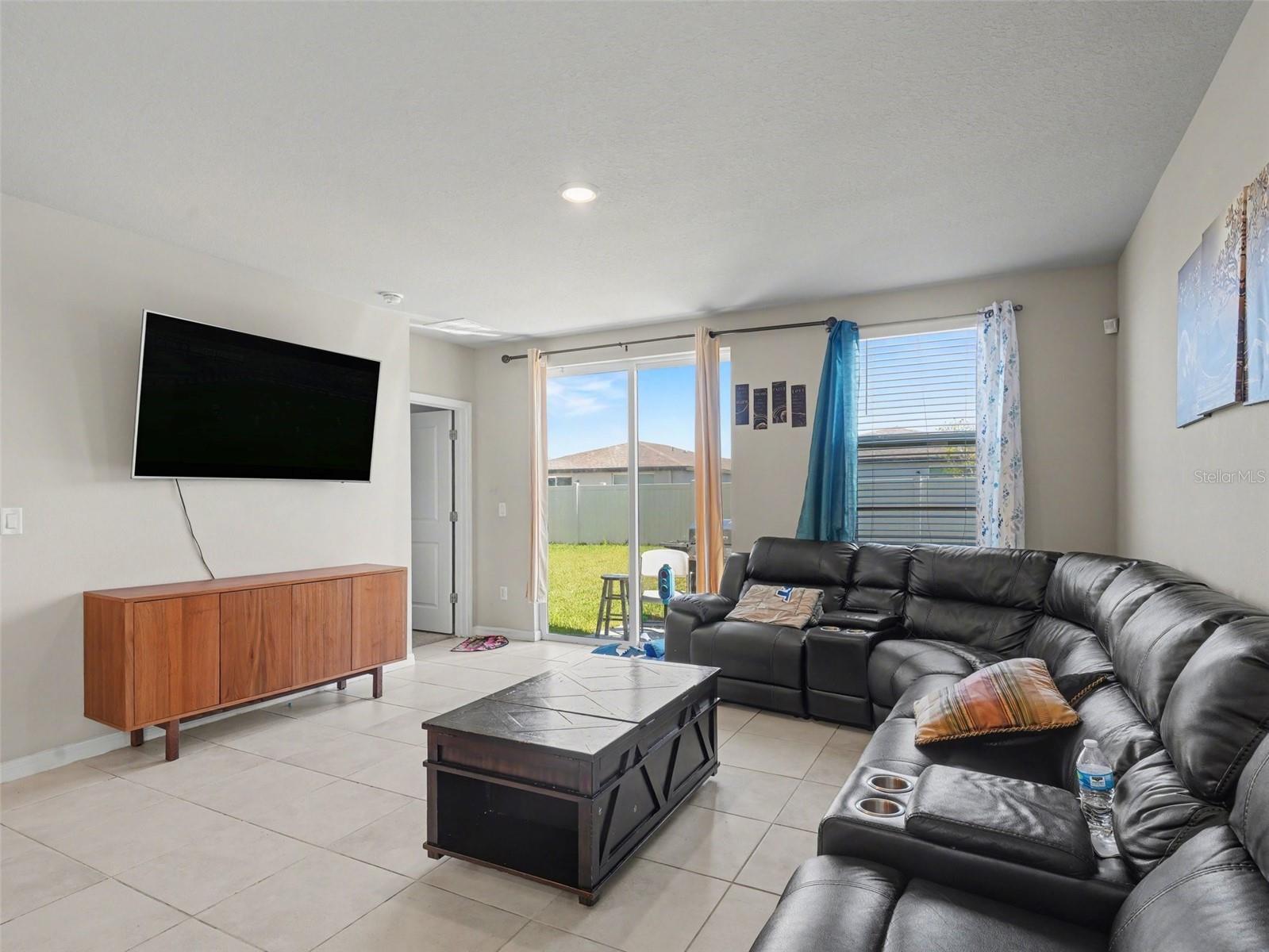 Single Family Residence at 7144 BOGGY CREEK PL, PARRISH, photo 3 of 24
