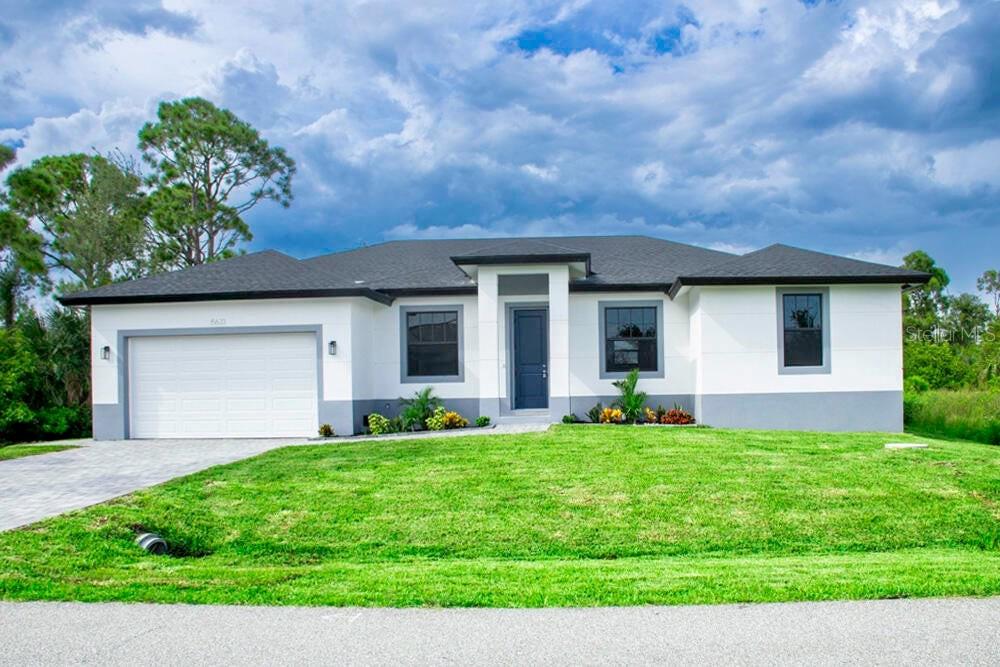 15633 LAKELAND CIR