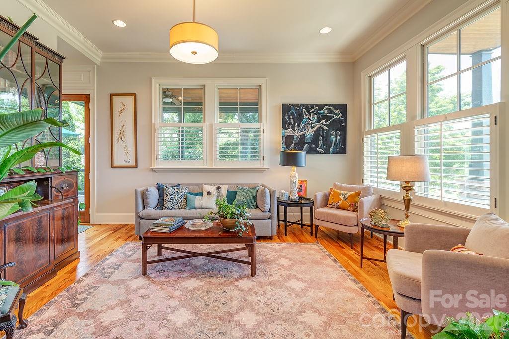 Single Family Residence at 3 Gale Kelly Court, Weaverville, photo 5 of 37