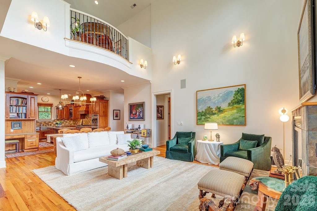 Single Family Residence at 3 Gale Kelly Court, Weaverville, photo 7 of 37