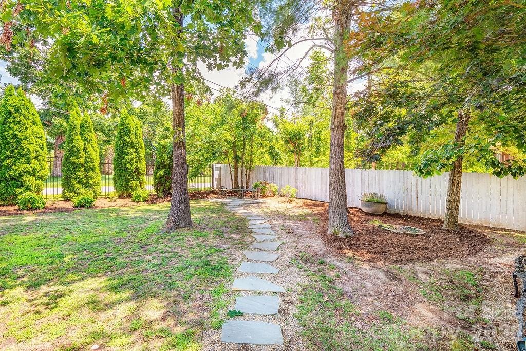 Fenced in back yard - 3 Gale Kelly Court, Weaverville