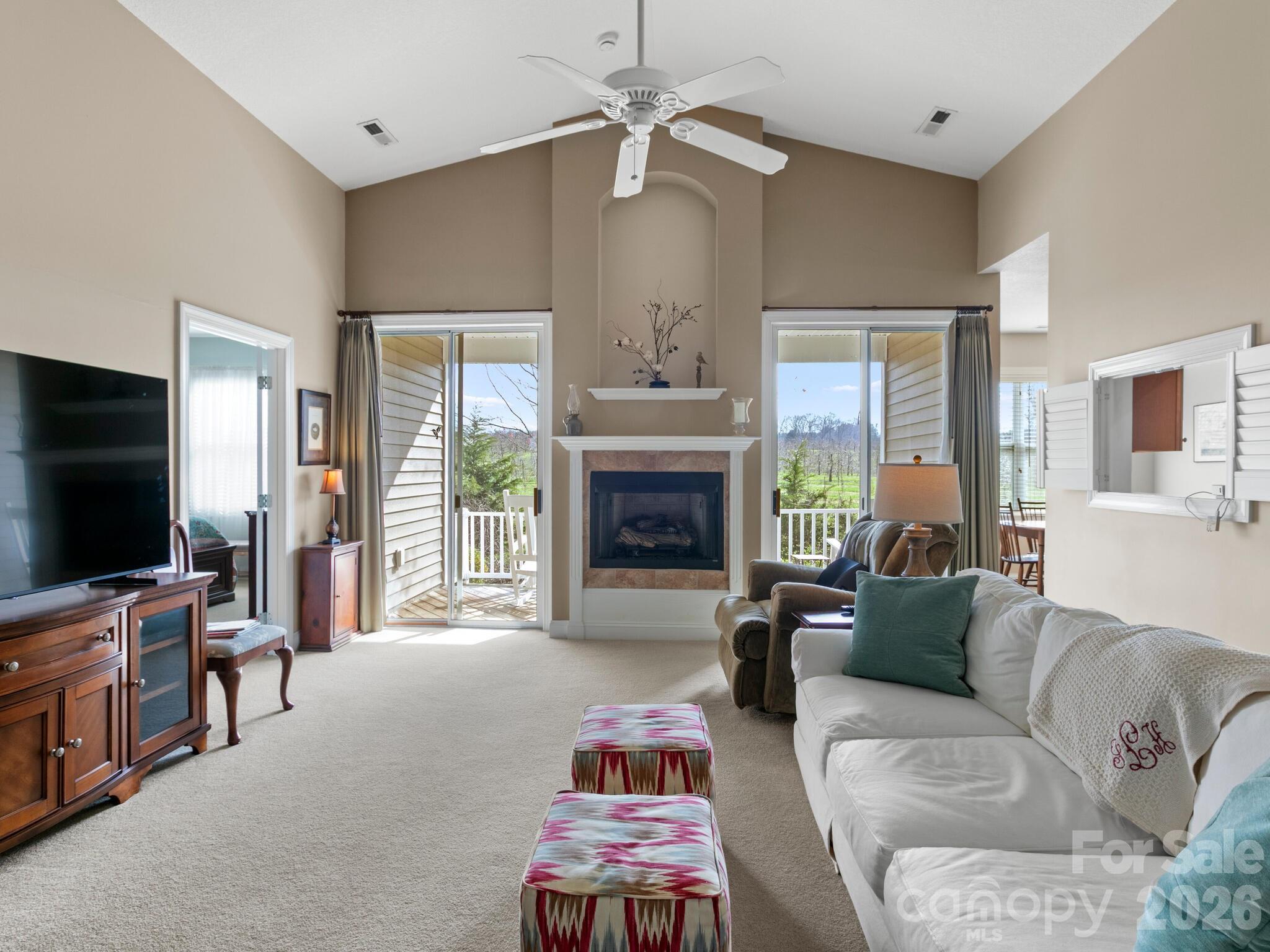 Single Family Residence at 7 Eagle Creek Trail S, Flat Rock, photo 5 of 29