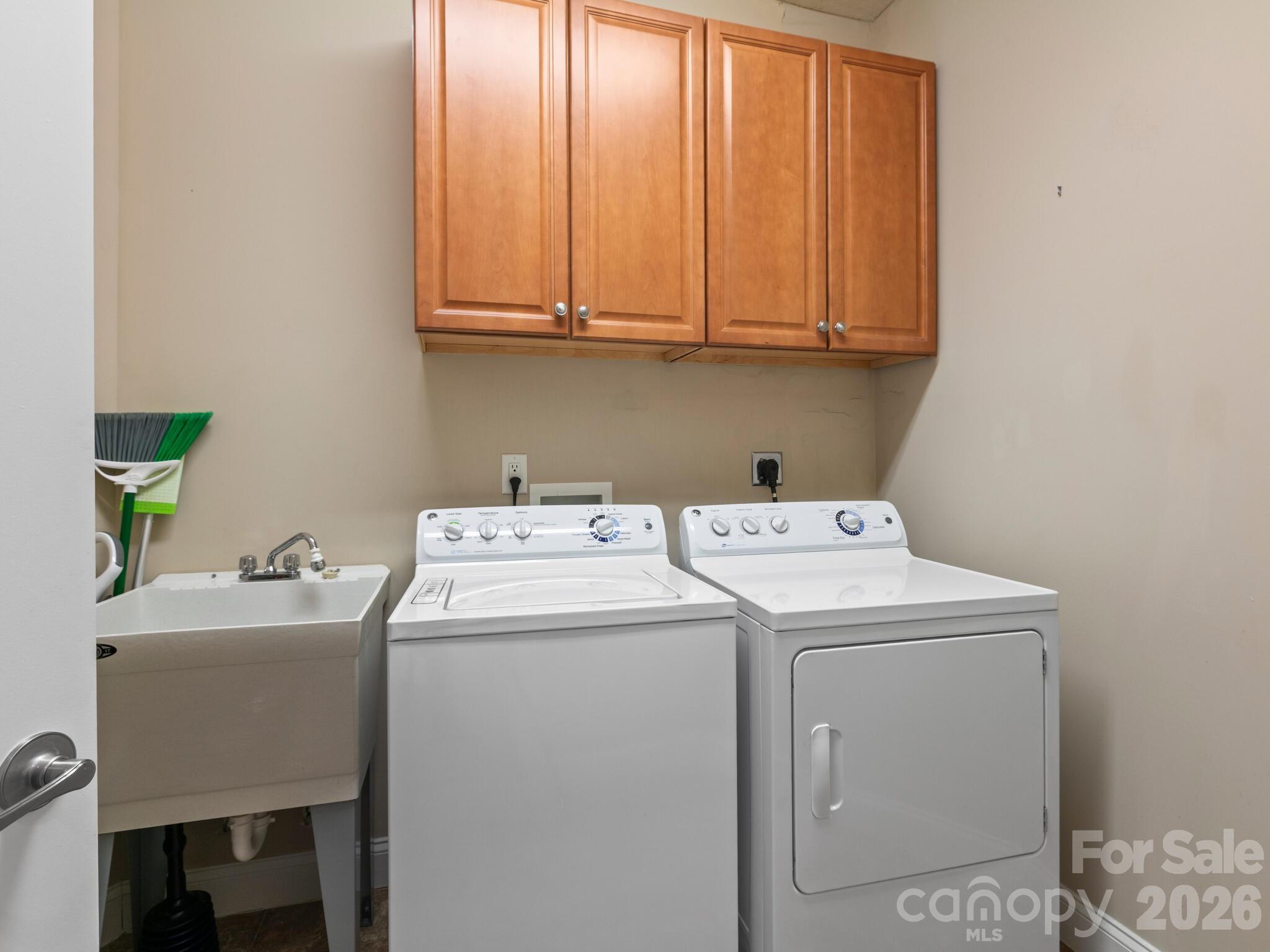 Single Family Residence at 7 Eagle Creek Trail S, Flat Rock, photo 25 of 29