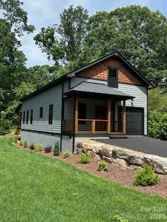 Single Family Residence at 203 2 S Oconeechee Avenue, Black Mountain, photo 3 of 22