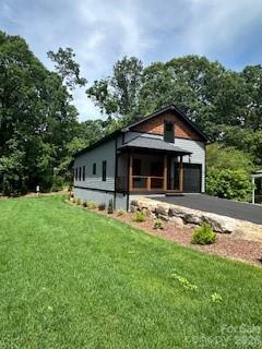 Single Family Residence at 203 2 S Oconeechee Avenue, Black Mountain, photo 5 of 22