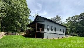 Single Family Residence at 203 2 S Oconeechee Avenue, Black Mountain, photo 7 of 22