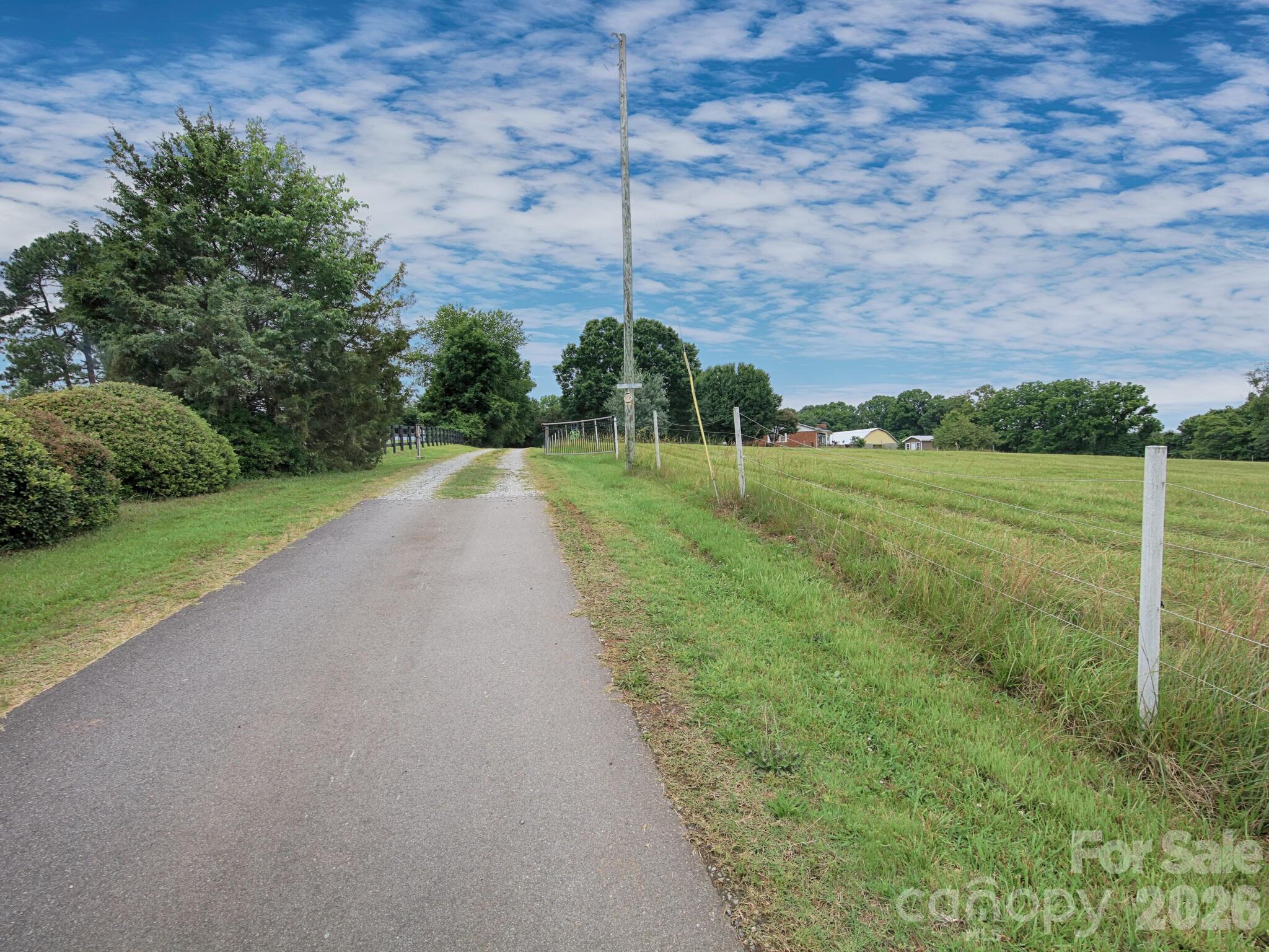 Driveway - 269 Johnson Dairy Road, Mooresville