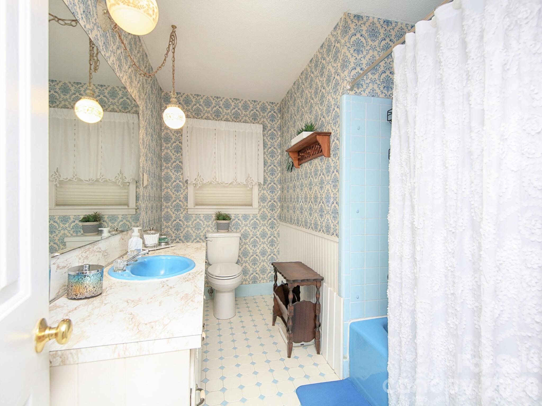 Bathroom - 269 Johnson Dairy Road, Mooresville