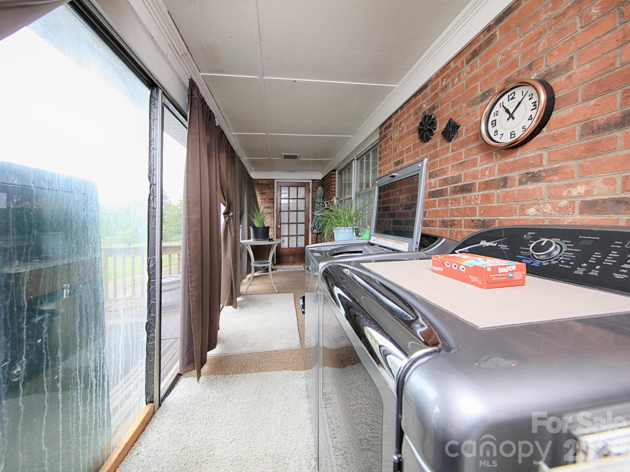 Screened porch (washer and dryer hook up for 2nd living quarters) - 269 Johnson Dairy Road, Mooresville