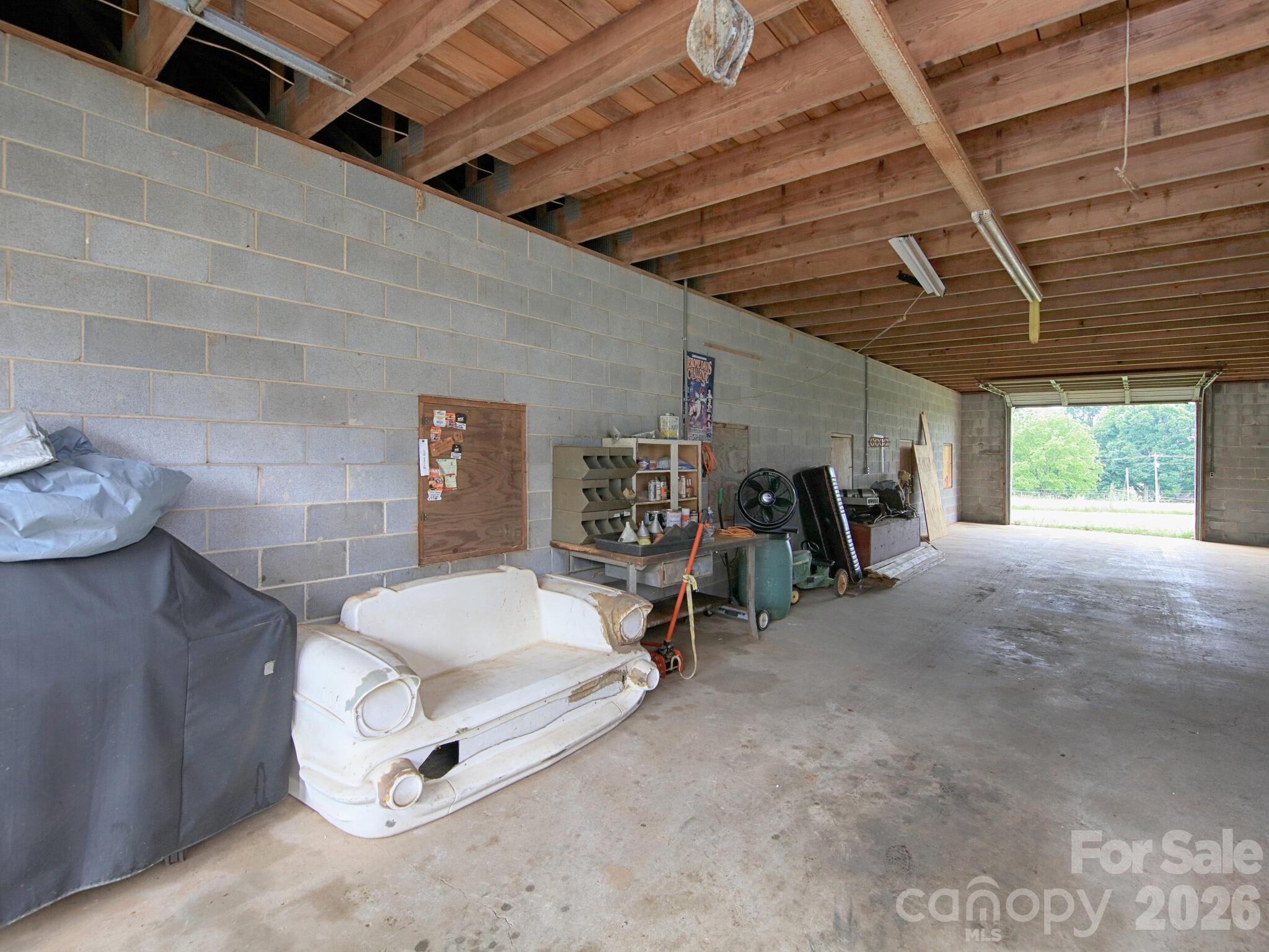 Barn/workshop/autoshop - 269 Johnson Dairy Road, Mooresville