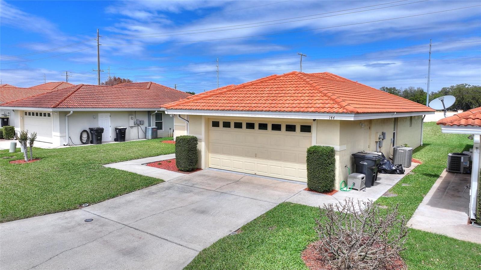 Single Family Residence at 144 MORNING GLORY CIR, WINTER HAVEN, photo 3 of 42