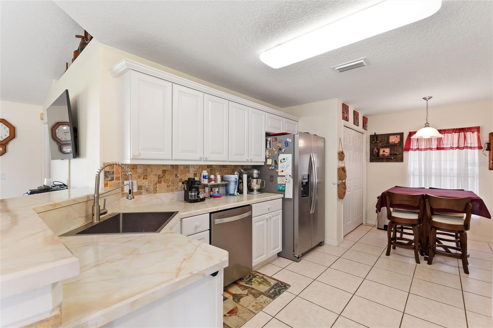 Single Family Residence at 144 MORNING GLORY CIR, WINTER HAVEN, photo 18 of 42