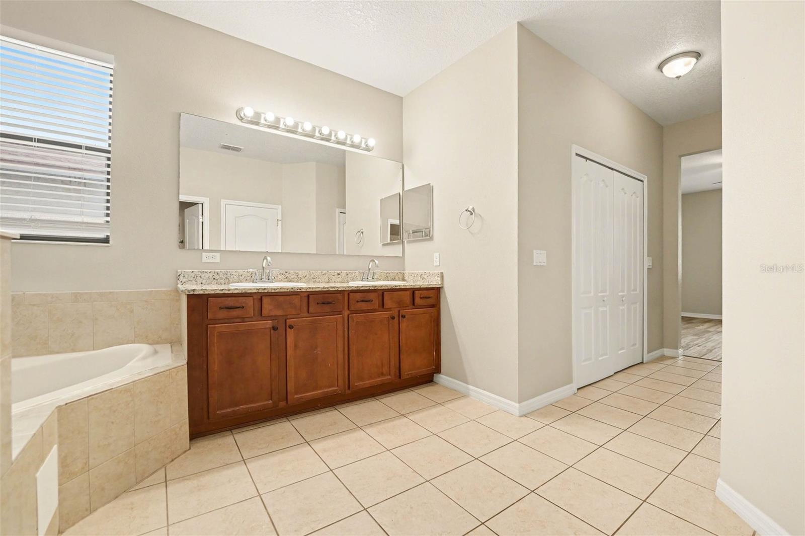 Single Family Residence at 2727 EAGLE CLIFF DR, KISSIMMEE, photo 25 of 30