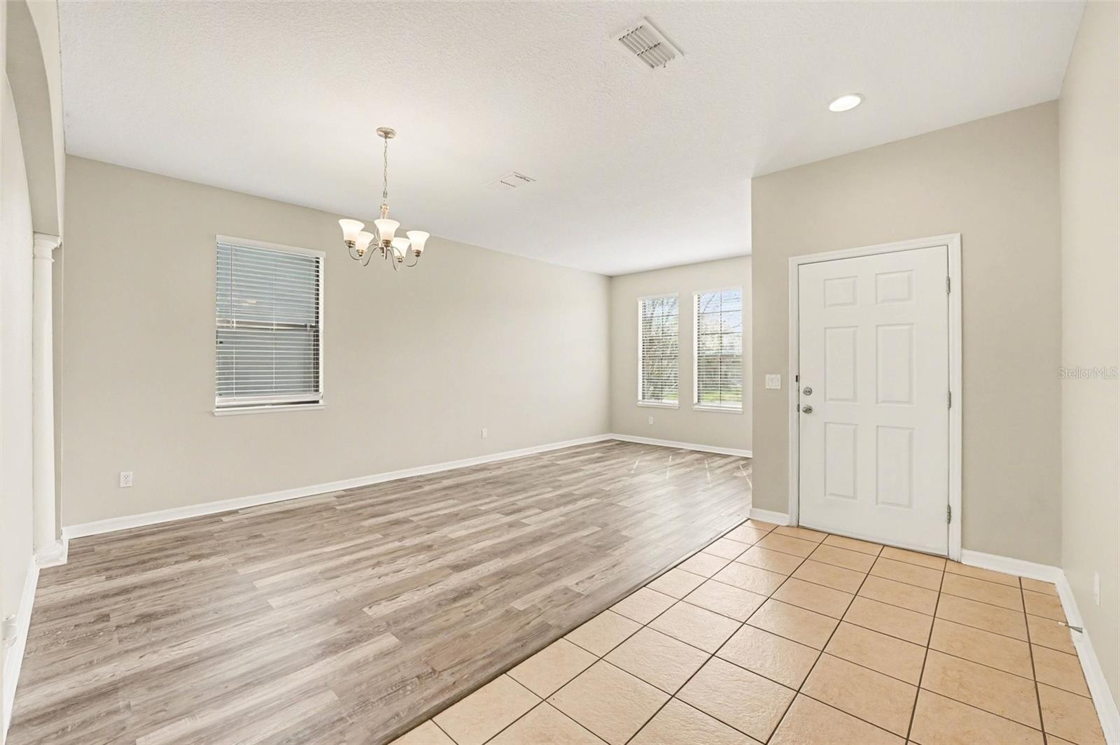 Single Family Residence at 2727 EAGLE CLIFF DR, KISSIMMEE, photo 6 of 30