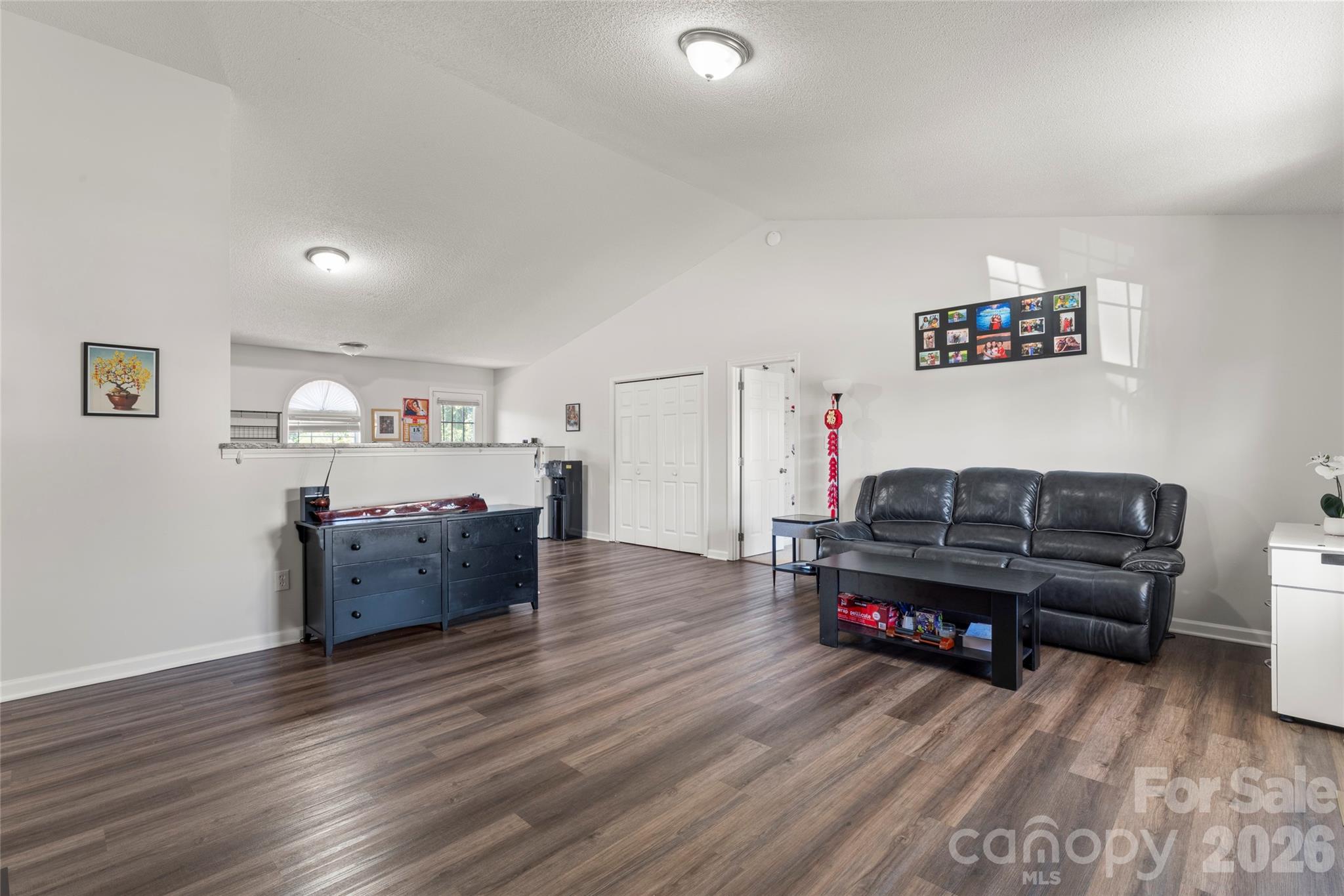 1009 Braxton Drive