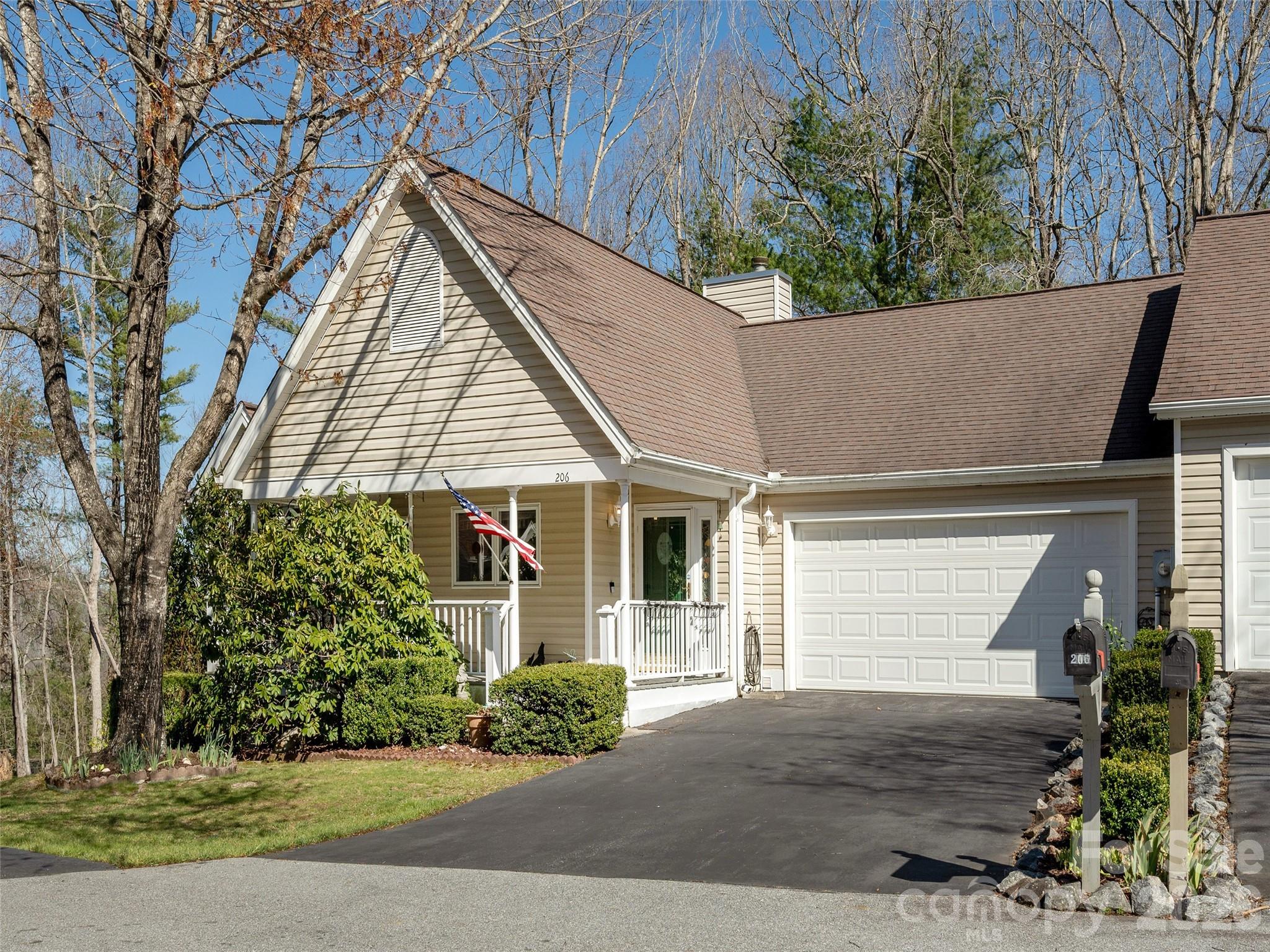 206 Black Oak Lane