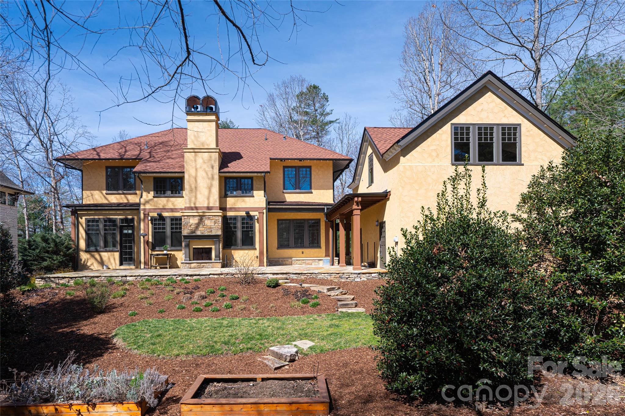 236 Racquet Club Road