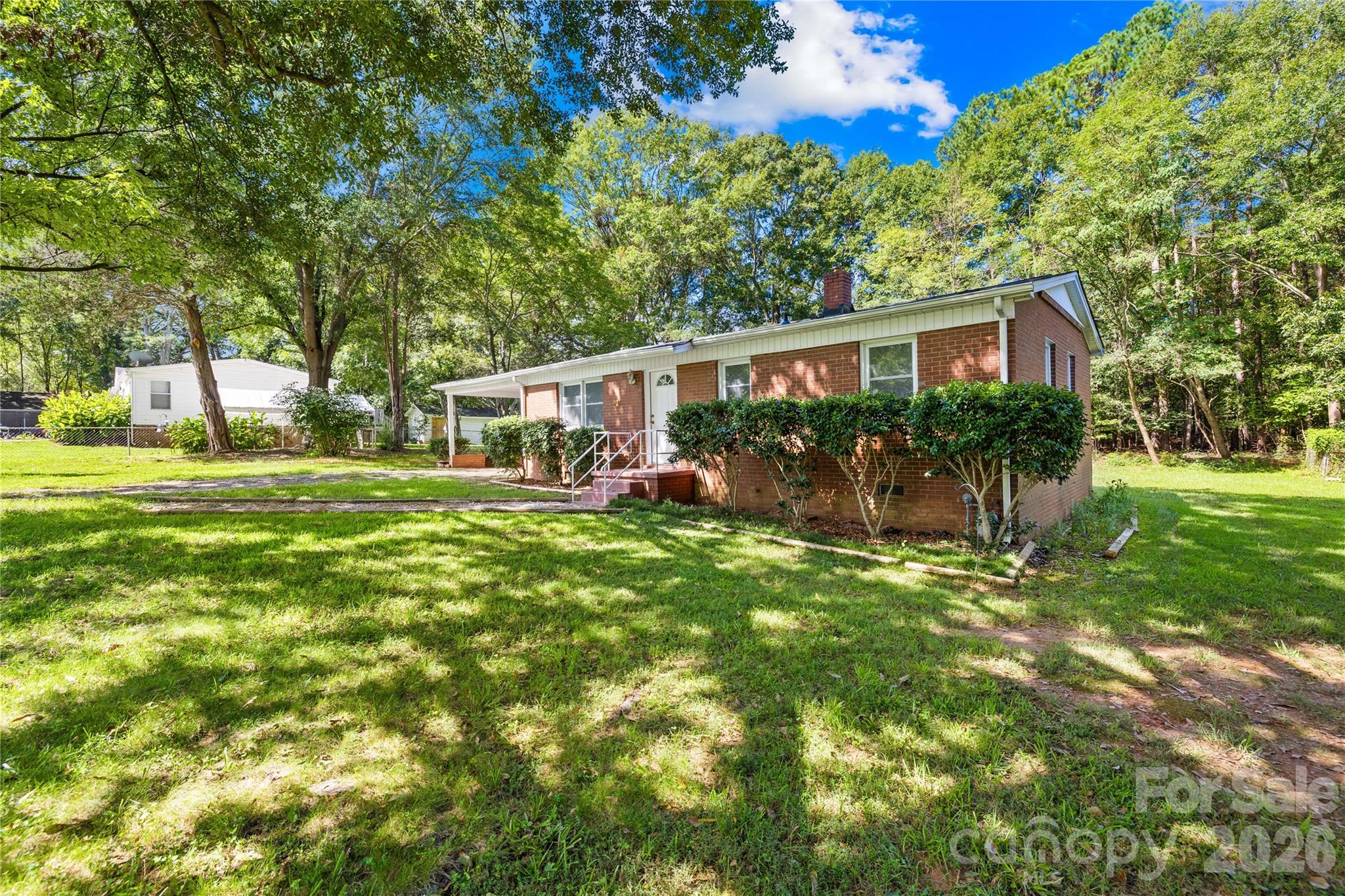 Single Family Residence at 505 Mauney Lane, Shelby, photo 2 of 14