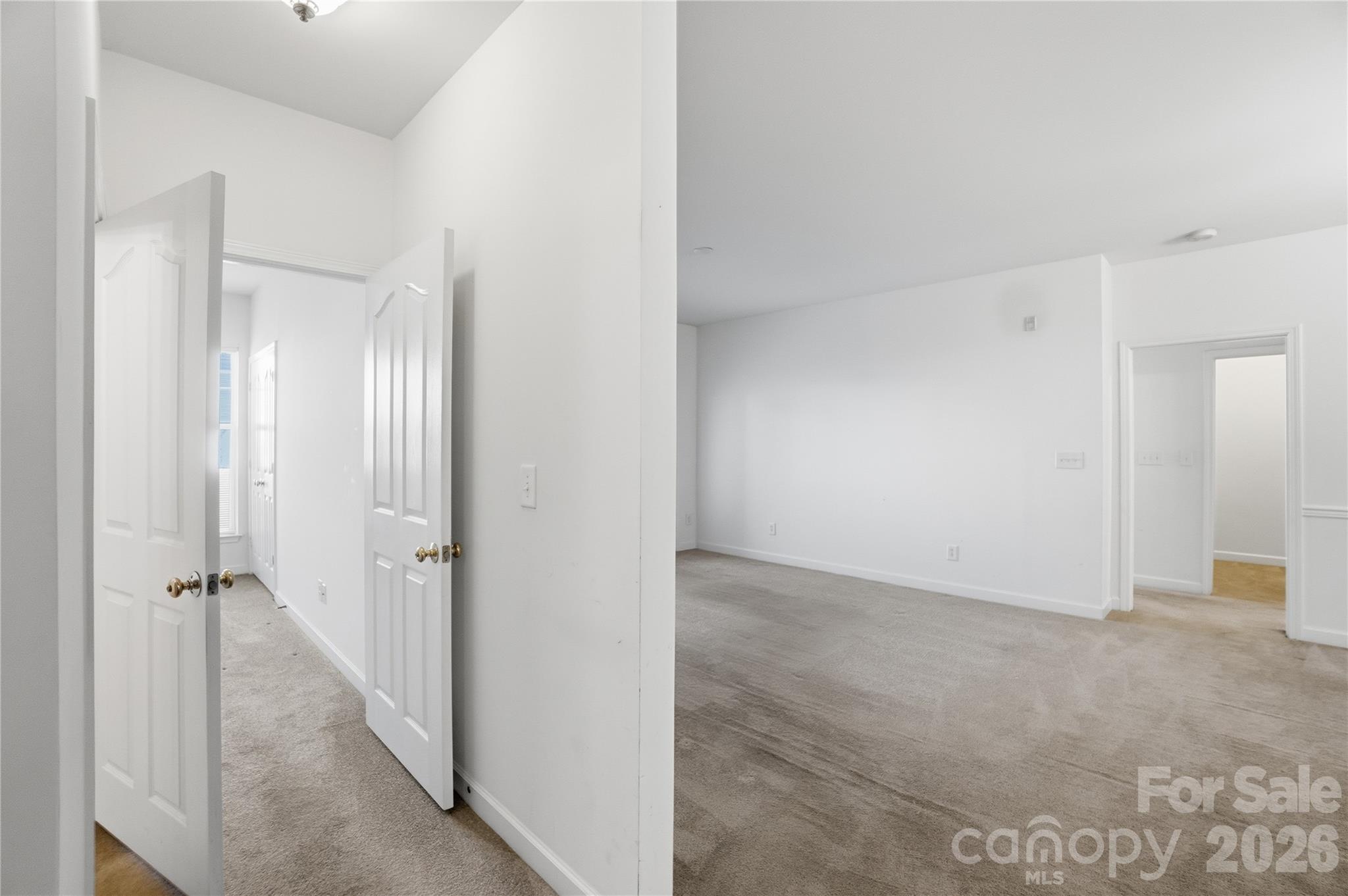 Condominium at 16742 Amberside Road E, Cornelius, photo 2 of 23