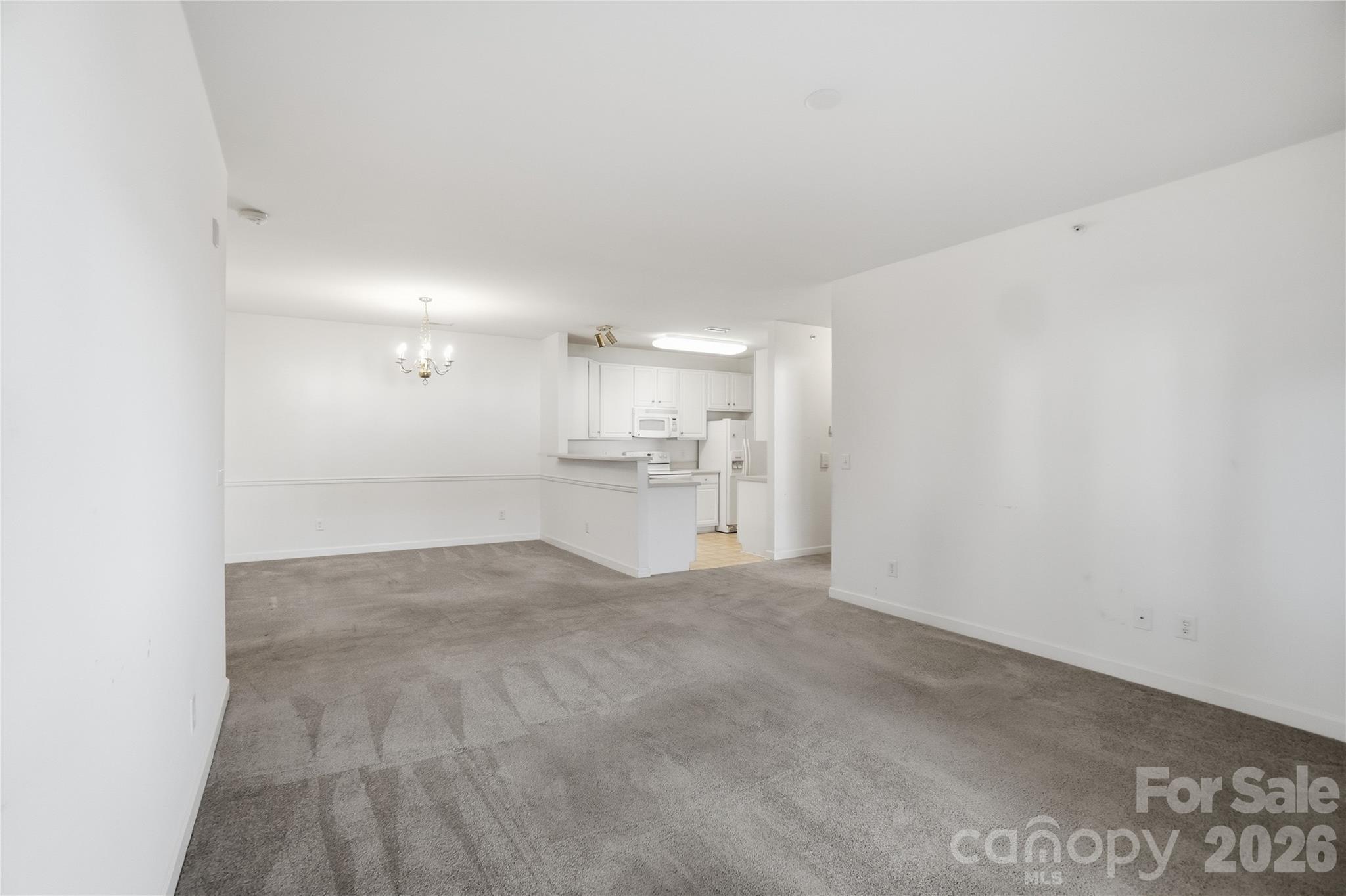 Condominium at 16742 Amberside Road E, Cornelius, photo 12 of 23