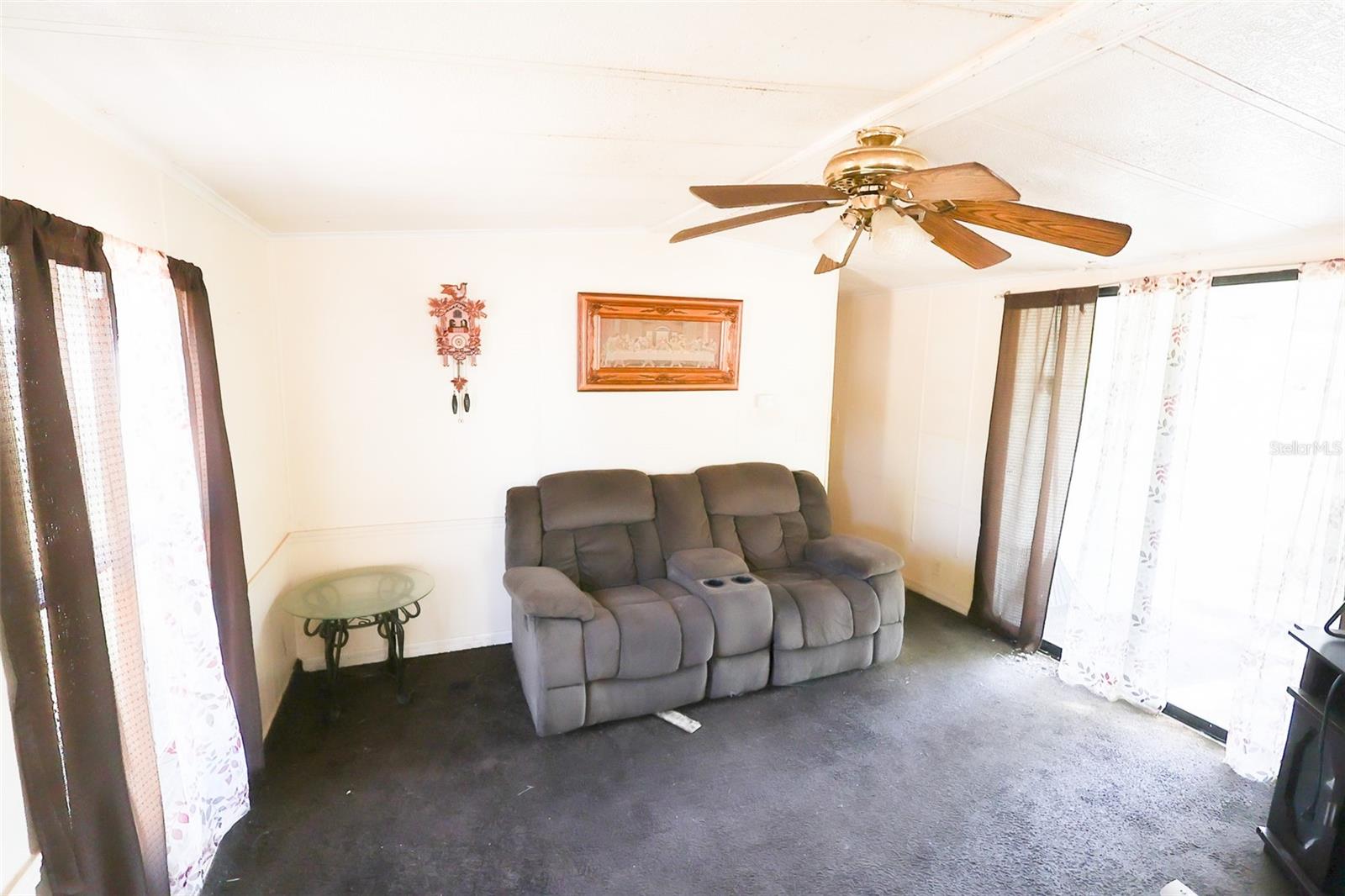 Manufactured Home at 220 KING RD, WINTER HAVEN, photo 7 of 18