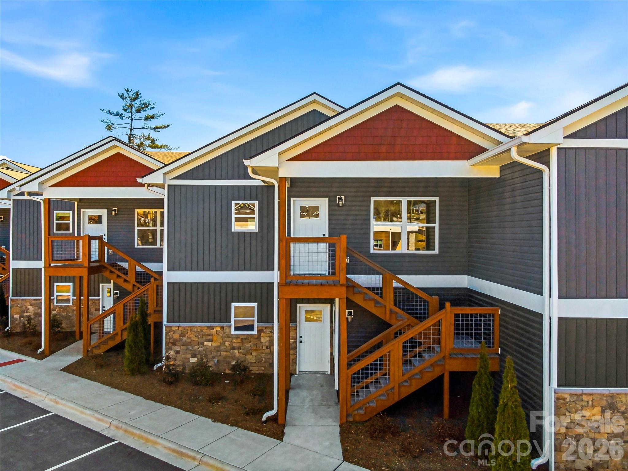Condominium at 143 Carver Street, Brevard, photo 6 of 34