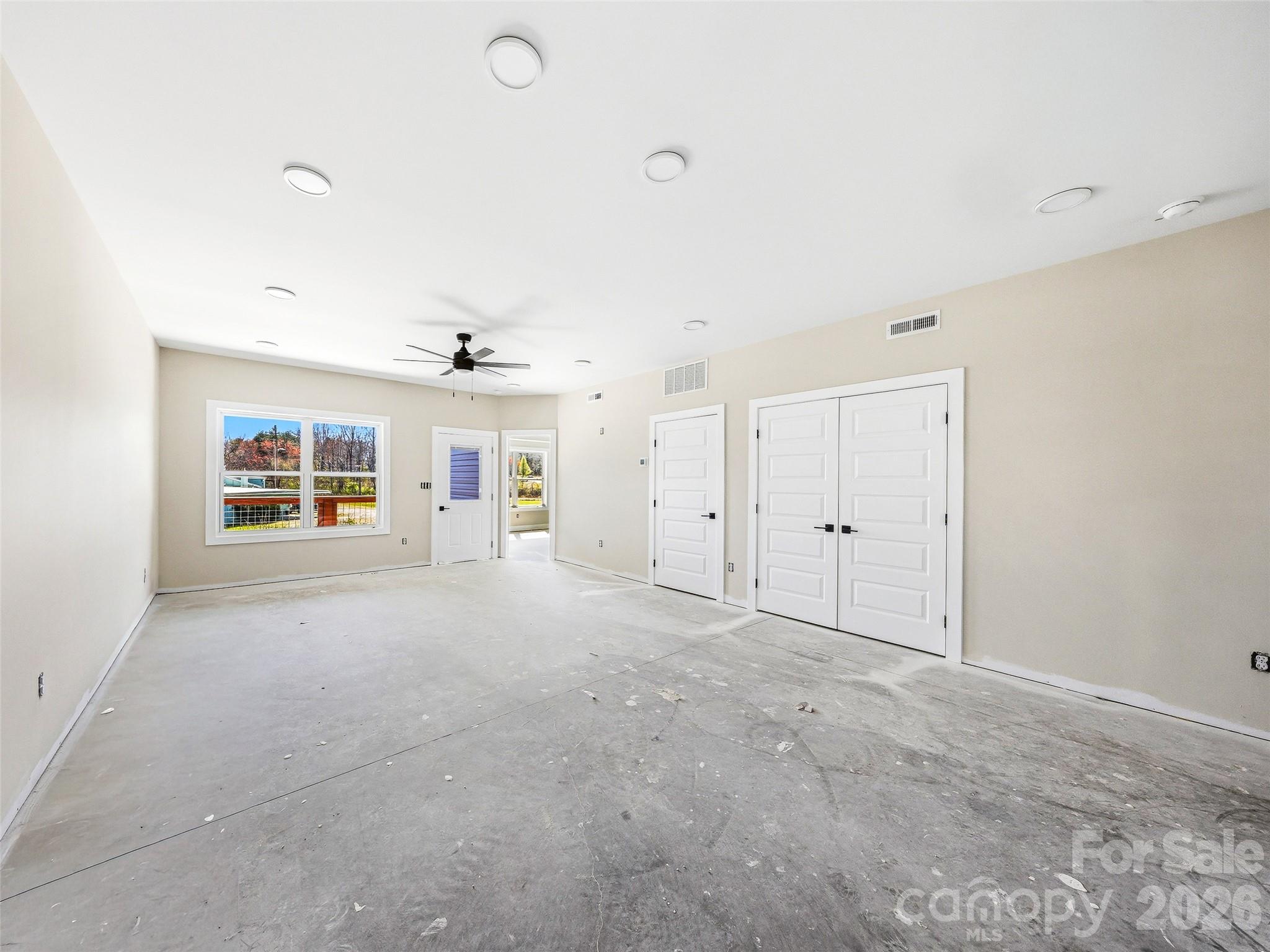 Condominium at 143 Carver Street, Brevard, photo 14 of 34