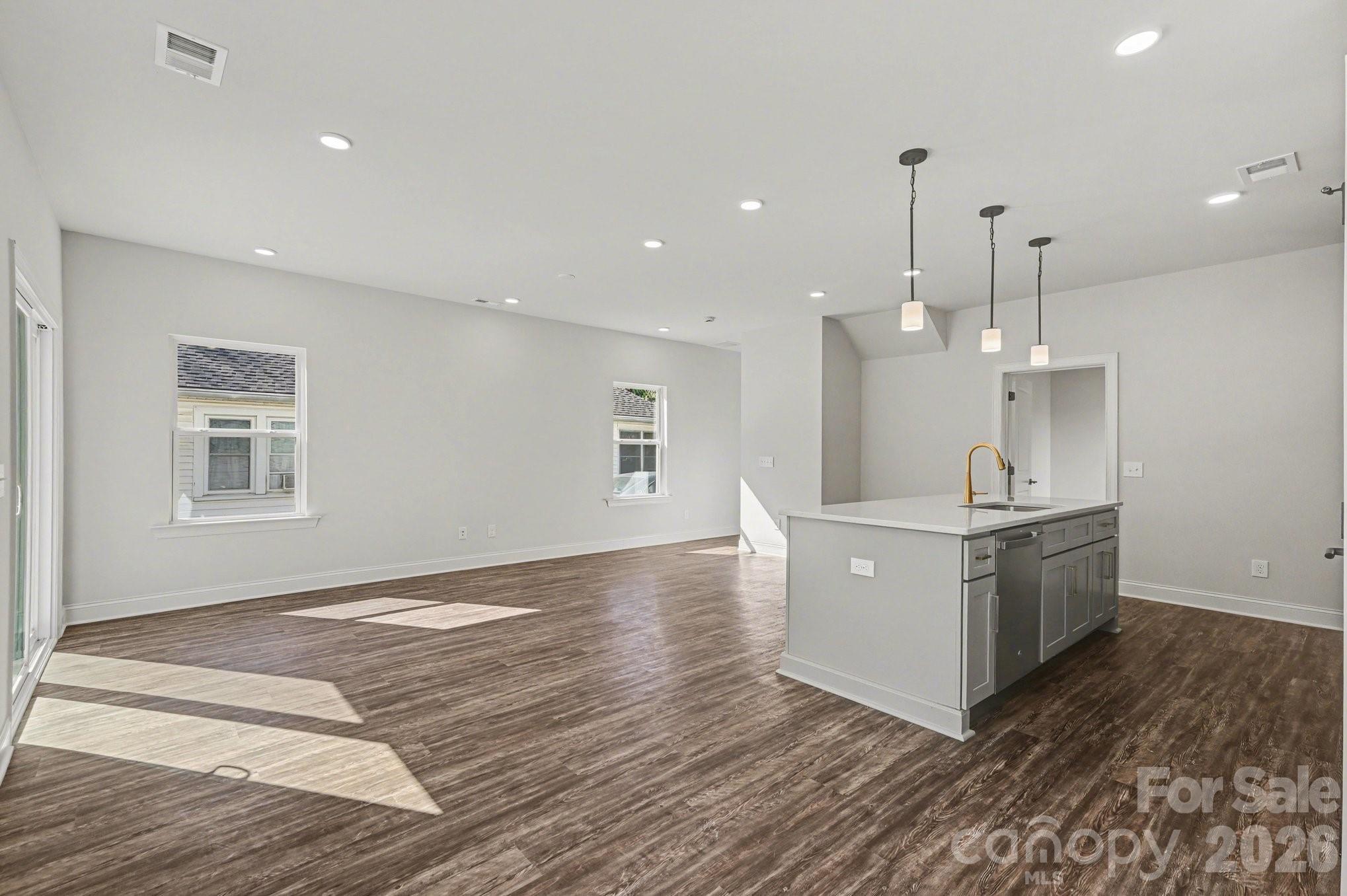 Single Family Residence at 566 W Wilson Avenue, Mooresville, photo 4 of 24