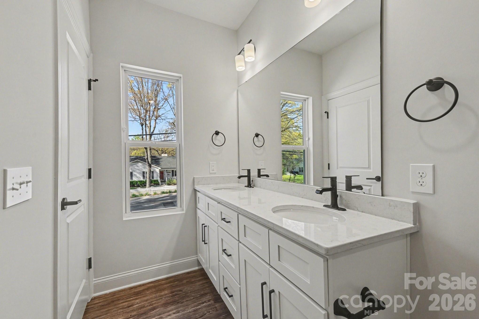 Single Family Residence at 566 W Wilson Avenue, Mooresville, photo 17 of 24
