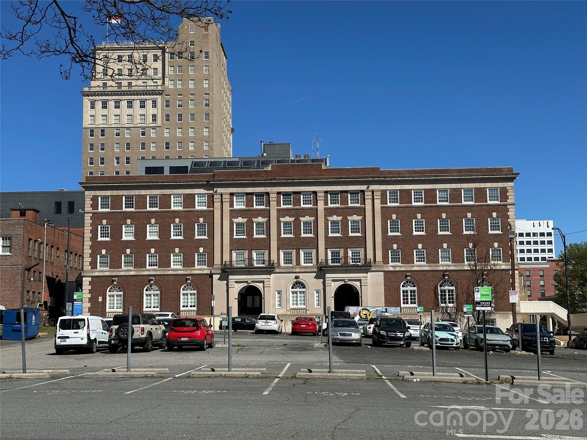 315 Spruce Street N