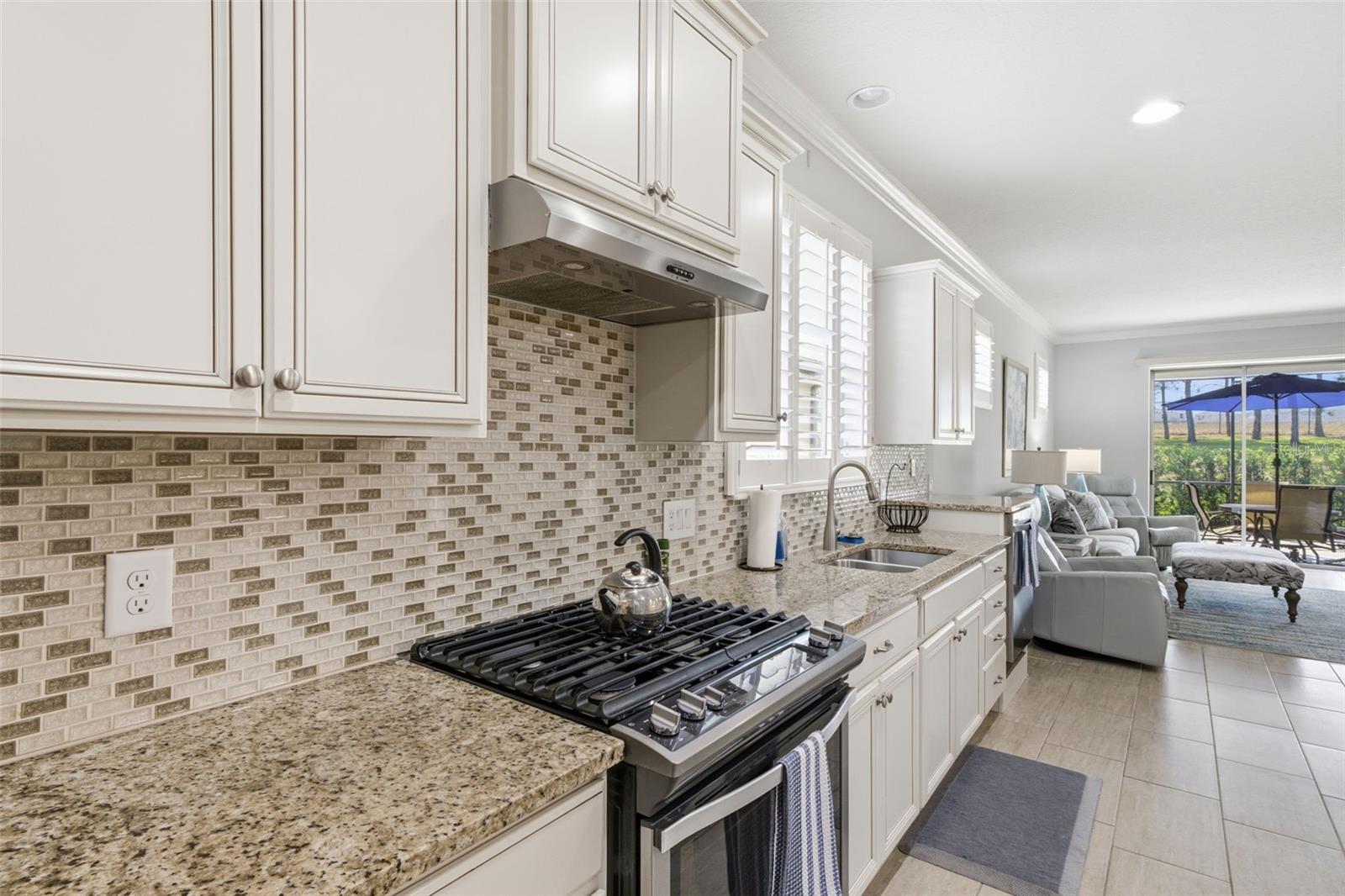 Single Family Residence at 112 CASTELLON CT, DAVENPORT, photo 19 of 71