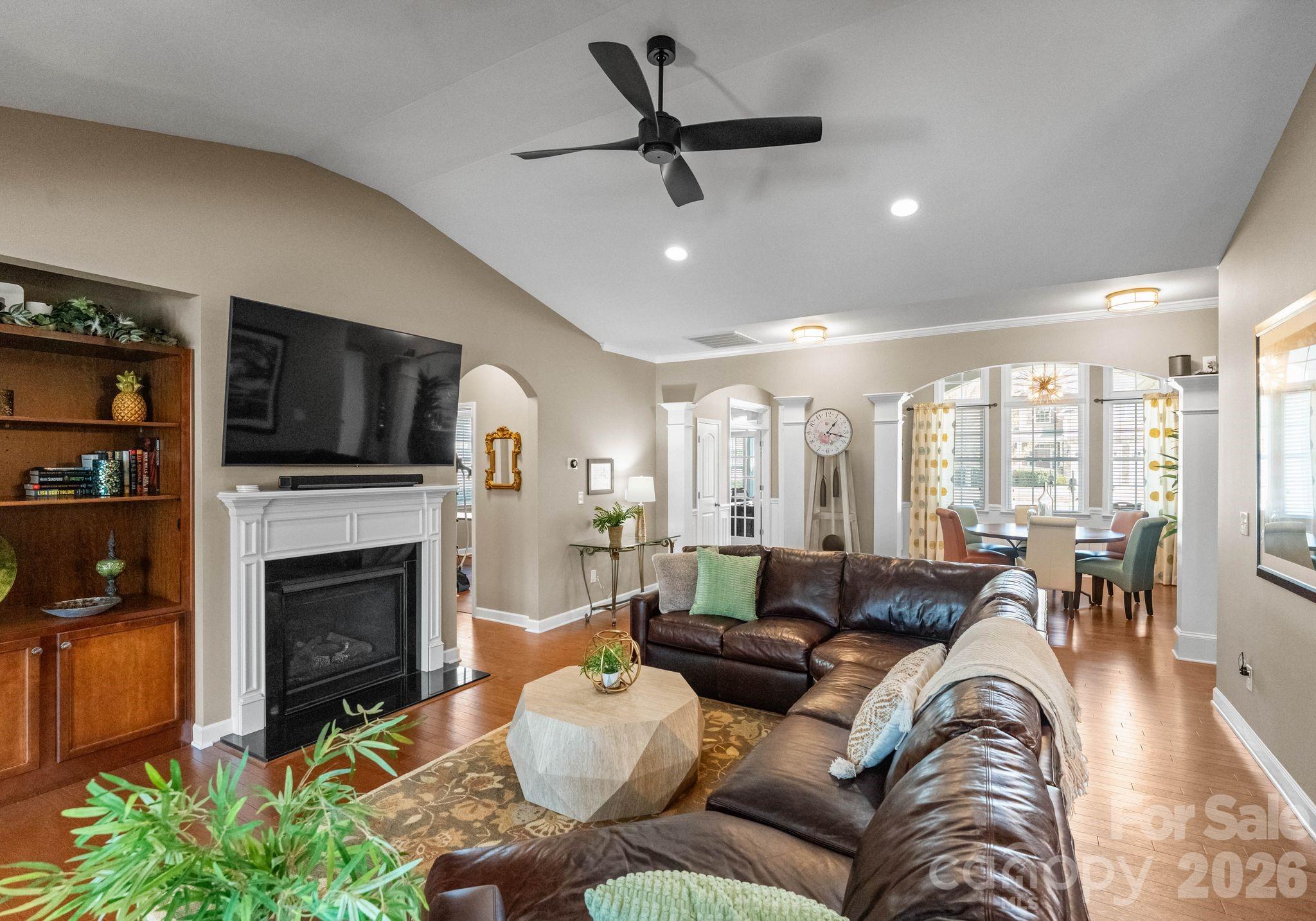 Single Family Residence at 596 Rosemary Lane, Tega Cay, photo 10 of 39