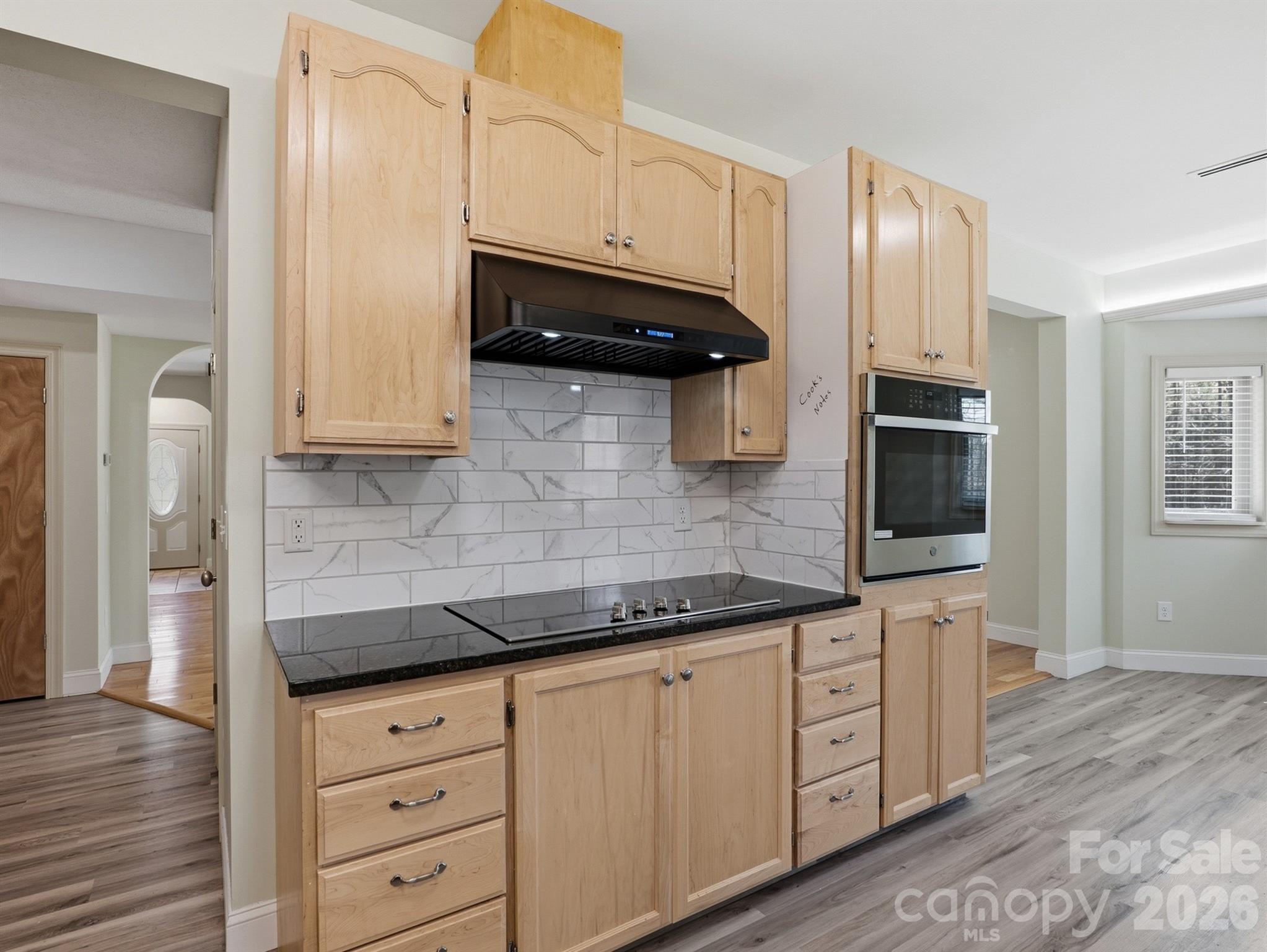 Single Family Residence at 8128 Cane Pointe Lane, Waxhaw, photo 16 of 46