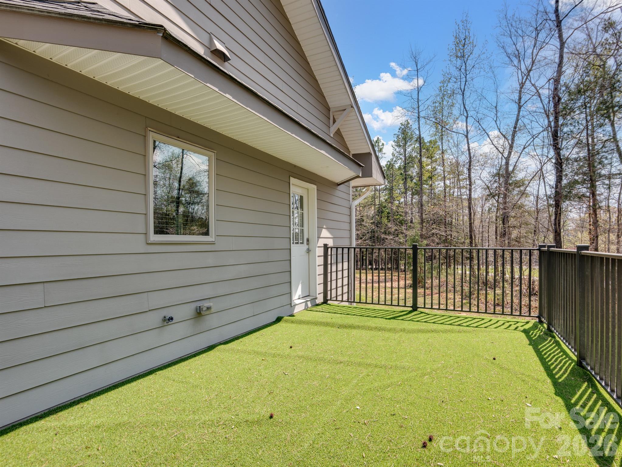 Single Family Residence at 8128 Cane Pointe Lane, Waxhaw, photo 37 of 46