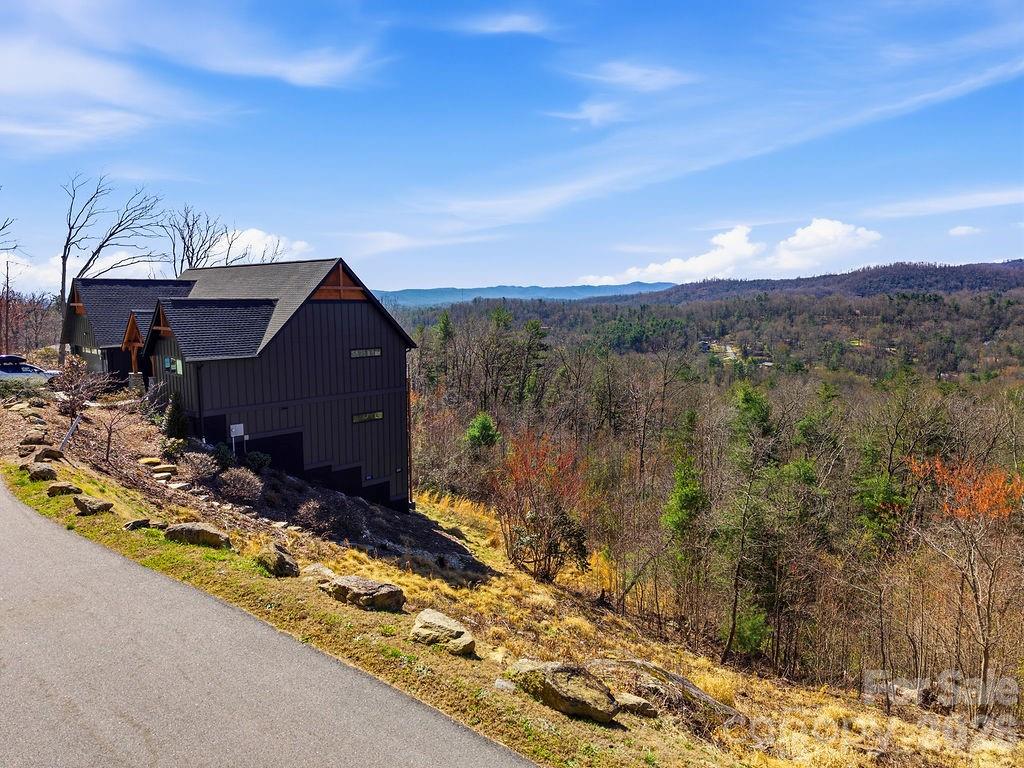 Lot at 367 Curtain Bluff, Hendersonville, photo 6 of 17