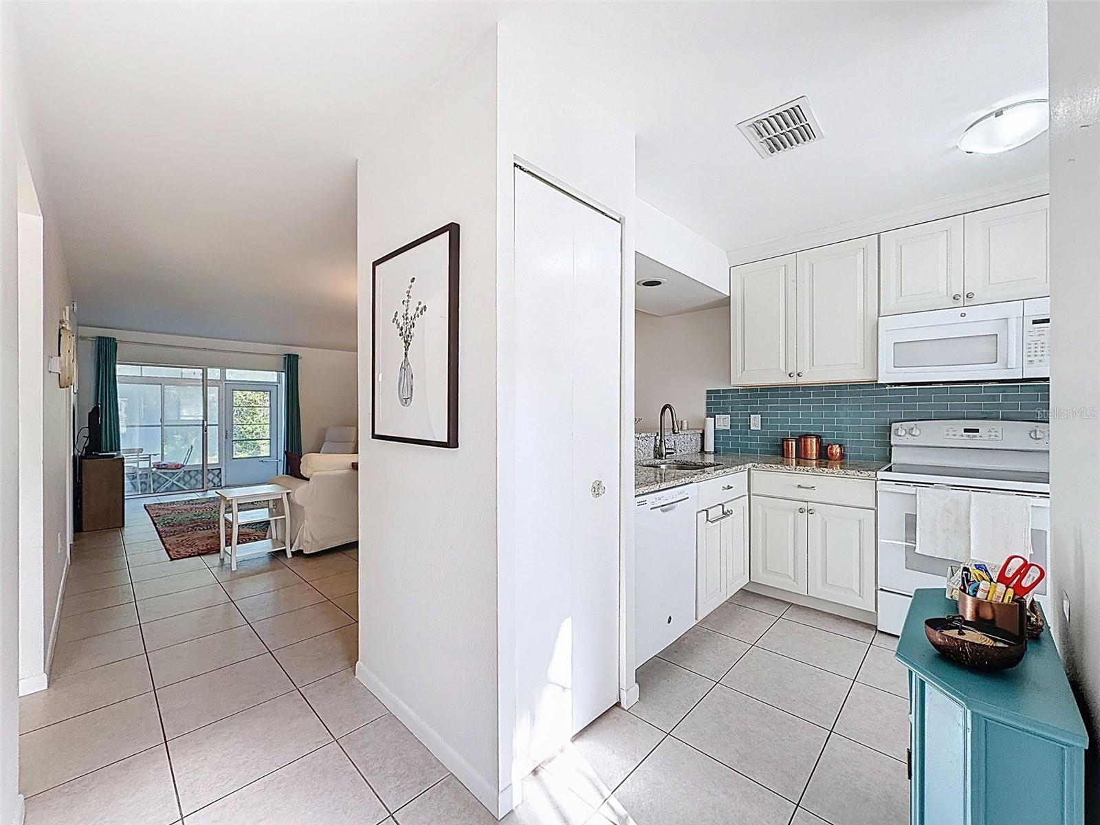Condominium at 4833 MYRTLE OAK DR #12, NEW PORT RICHEY, photo 7 of 54