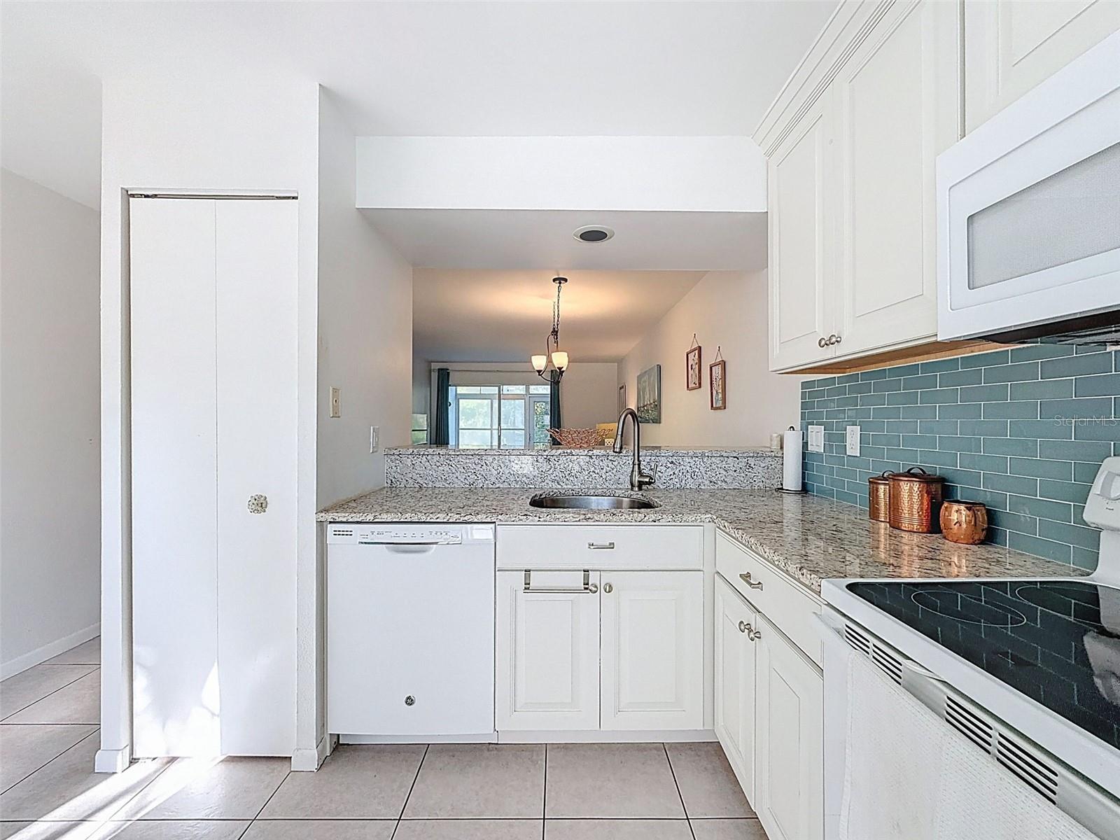 Condominium at 4833 MYRTLE OAK DR #12, NEW PORT RICHEY, photo 11 of 54